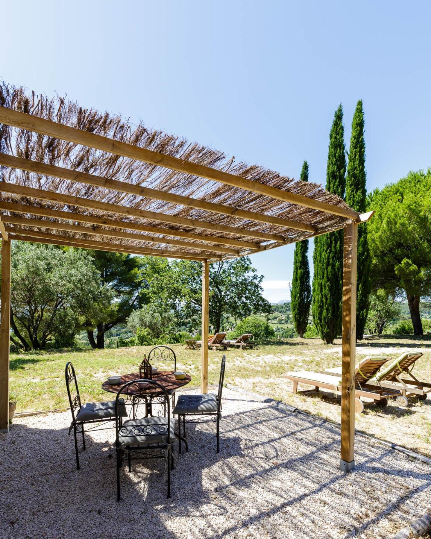 Casa de Férias Park Castellet Provence - Dans Les Vignes Aoc Bandol à 15 Min Des Plages Et Du Circuit Paul Ricard F1 *