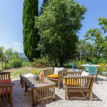 Lodges Park Castellet Provence: Vineyard Gites Near Beaches and F1 Circuit Le Beausset Exterior photo