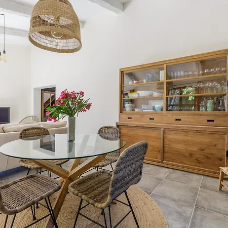 Lodges Park Castellet Provence: Vineyard Gites Near Beaches and F1 Circuit Le Beausset Room photo